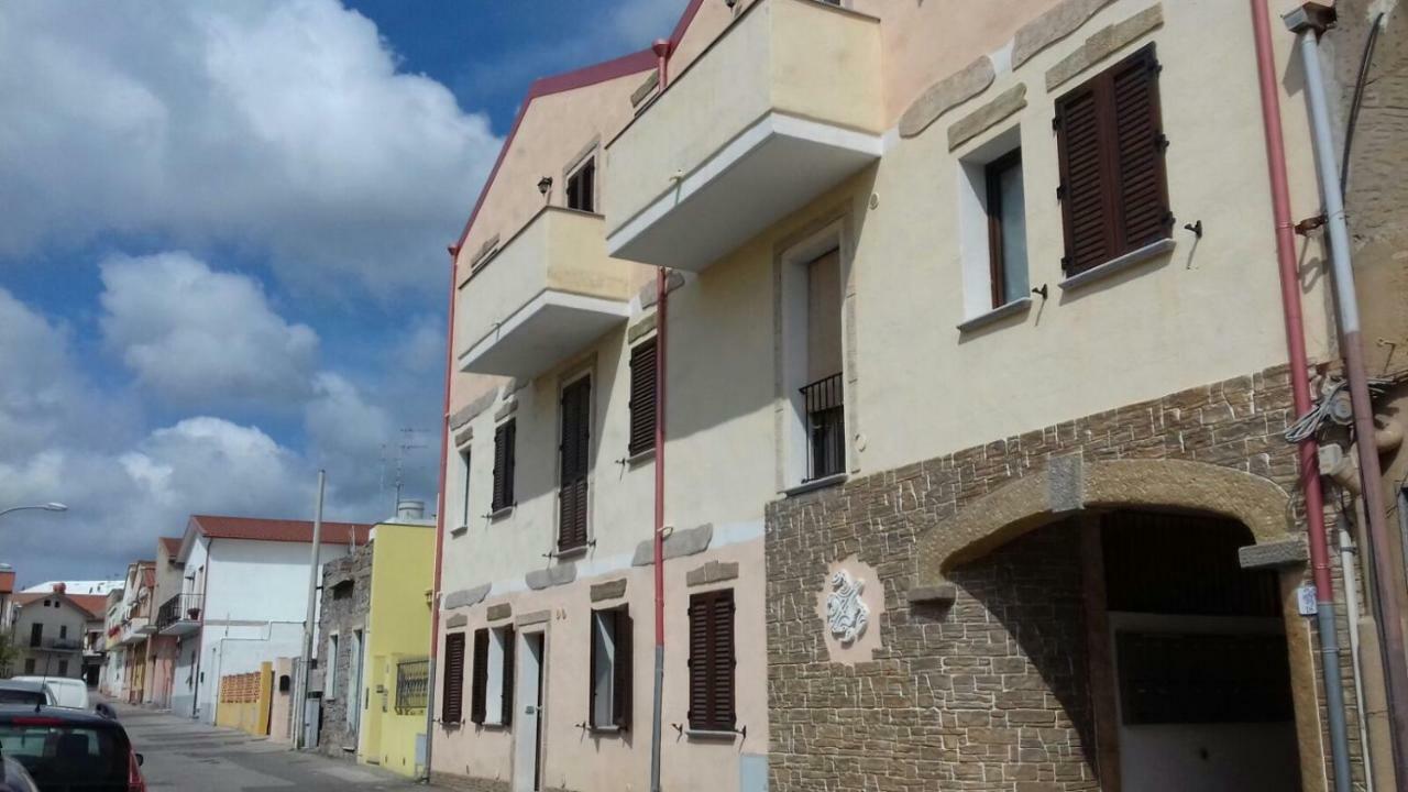 Il Girasole Villa SantʼAntìoco Dış mekan fotoğraf